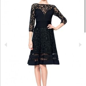 Jersey Pintuck Tadashi Black Lace cocktail dress